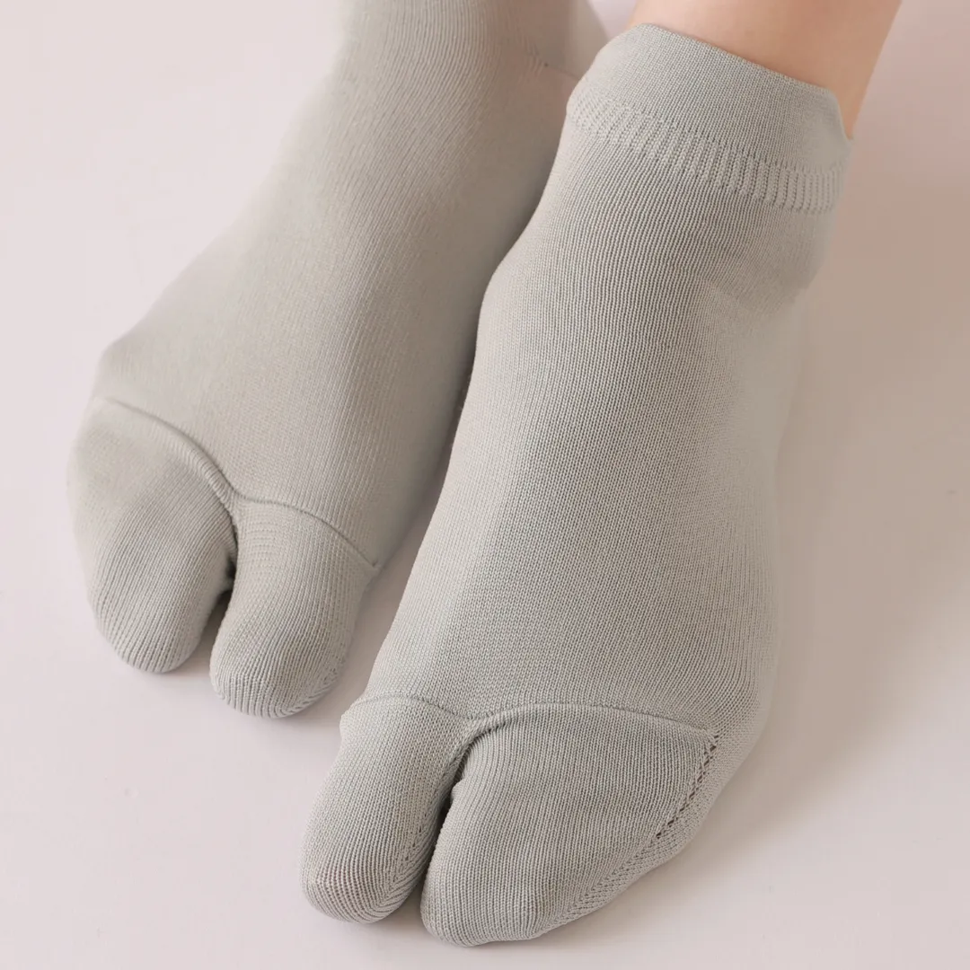 011120181 COOLMAX® Ankle Double Support Tabi Socks