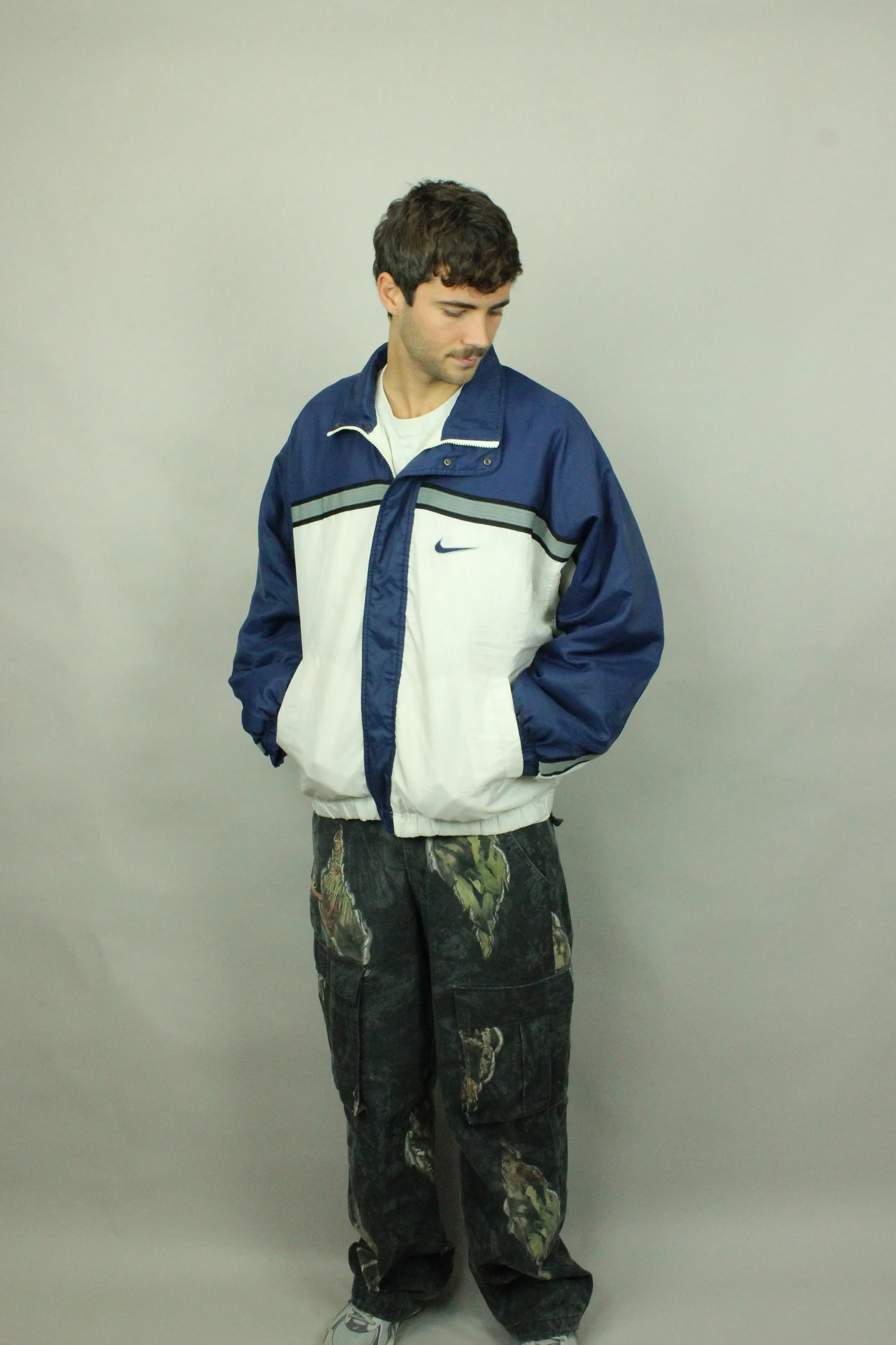 90's Nike Embroidered Vintage Thick Jacket Size M-L