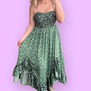 Aemi   Co Ditsy Floral Ruffled Hem Maxi Cami Dress