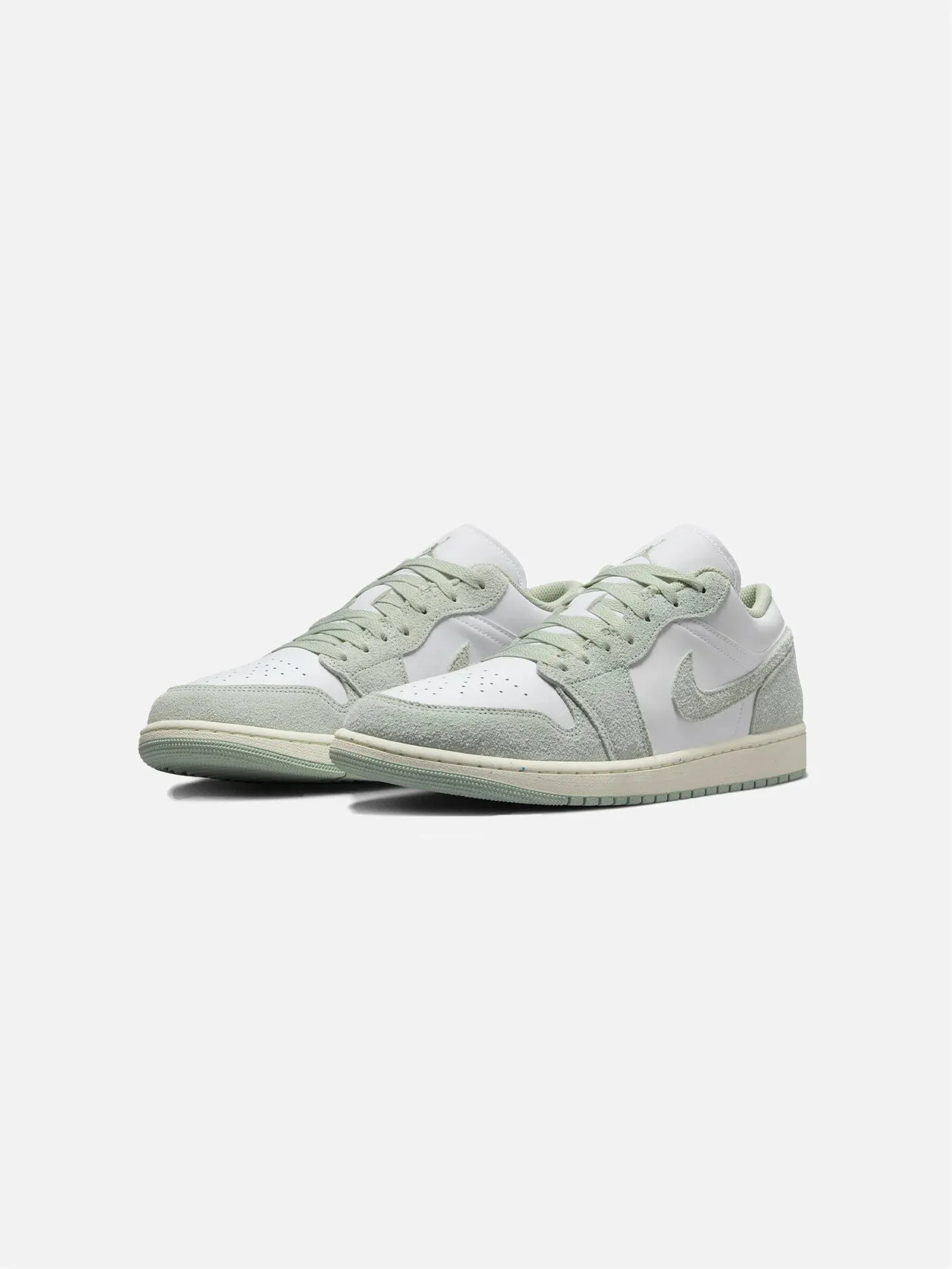 Air Jordan 1 Low SE "Seafoam"