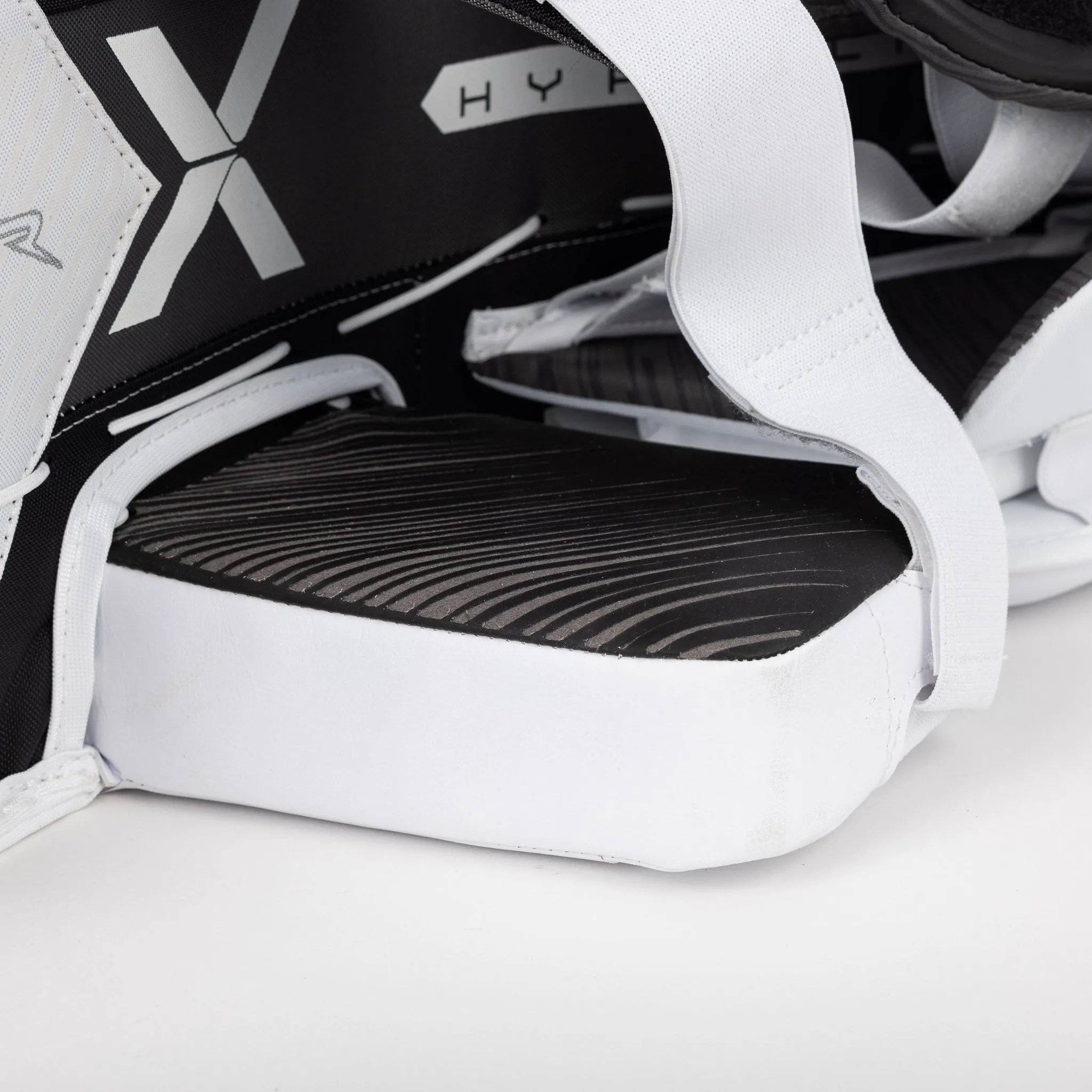 Bauer Vapor HyperLite 2 Senior Goalie Leg Pads