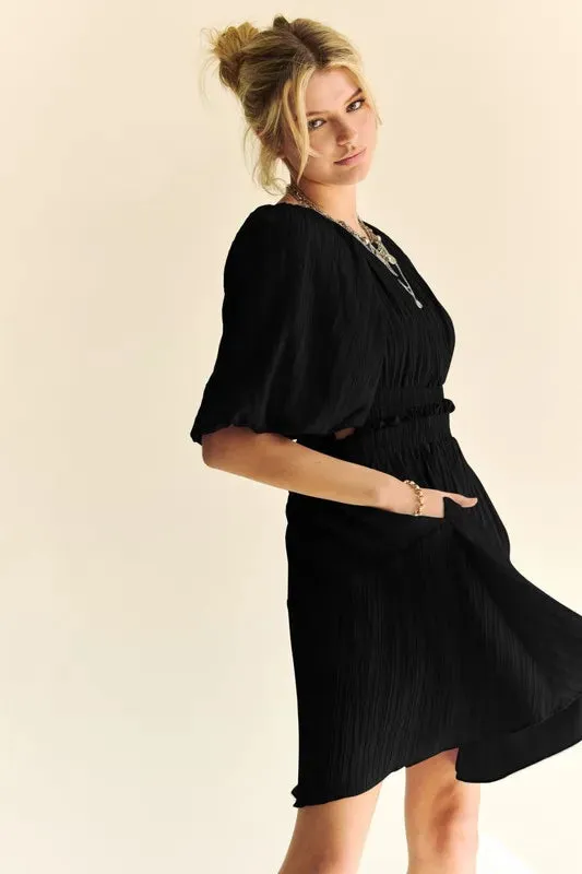 Davi & Dani Back Button Puff Sleeve Mini Dress