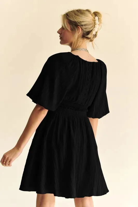 Davi & Dani Back Button Puff Sleeve Mini Dress