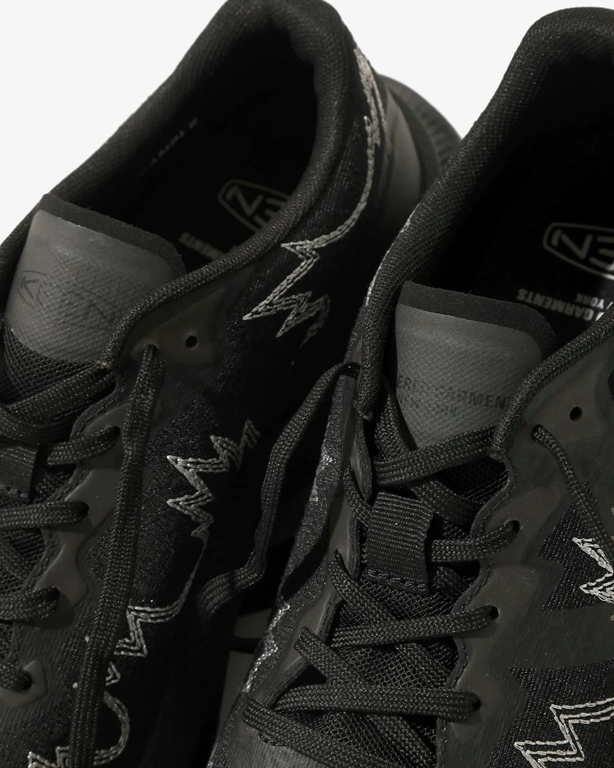 Keen X Engineered Garments WK500 - Black