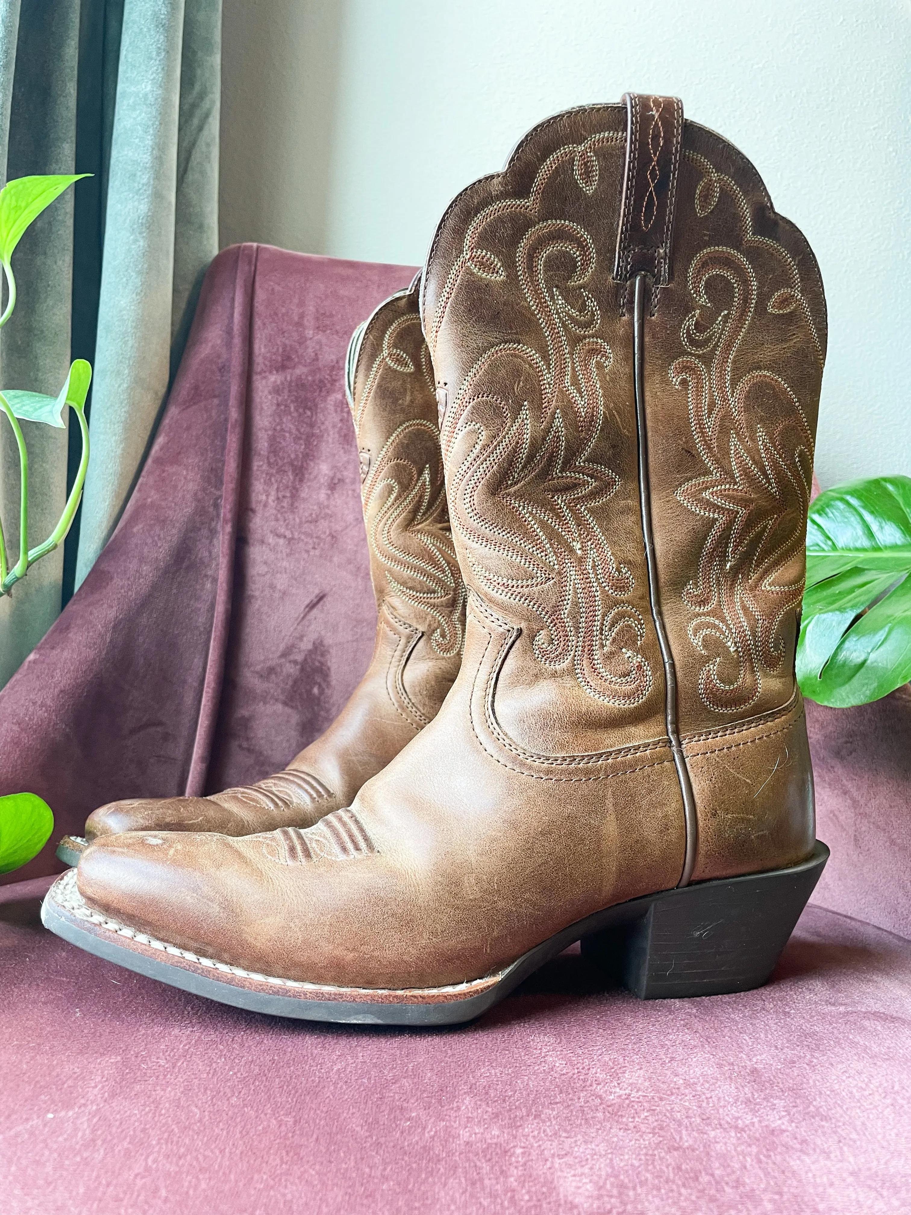 Light Brown Ariat