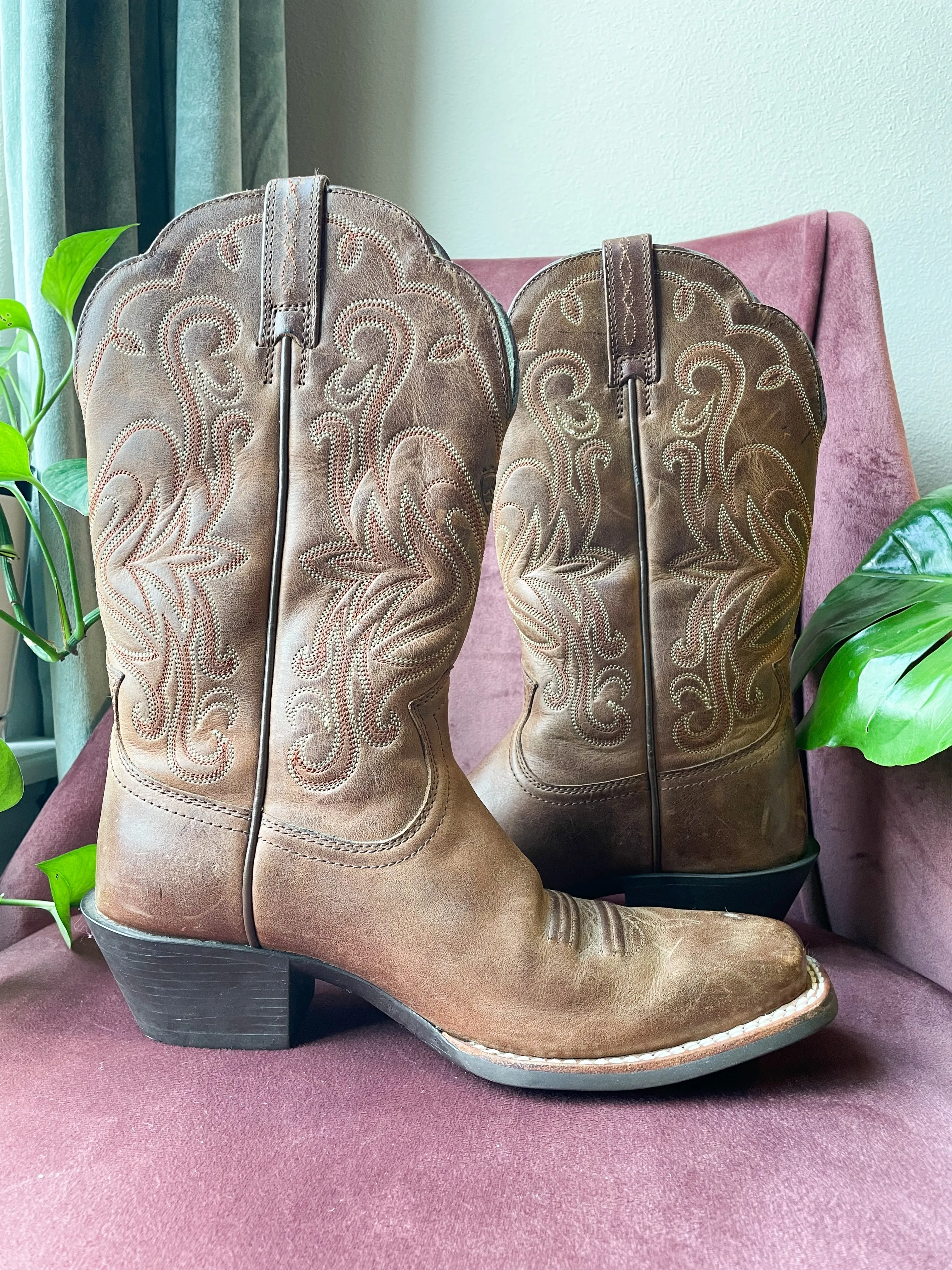 Light Brown Ariat