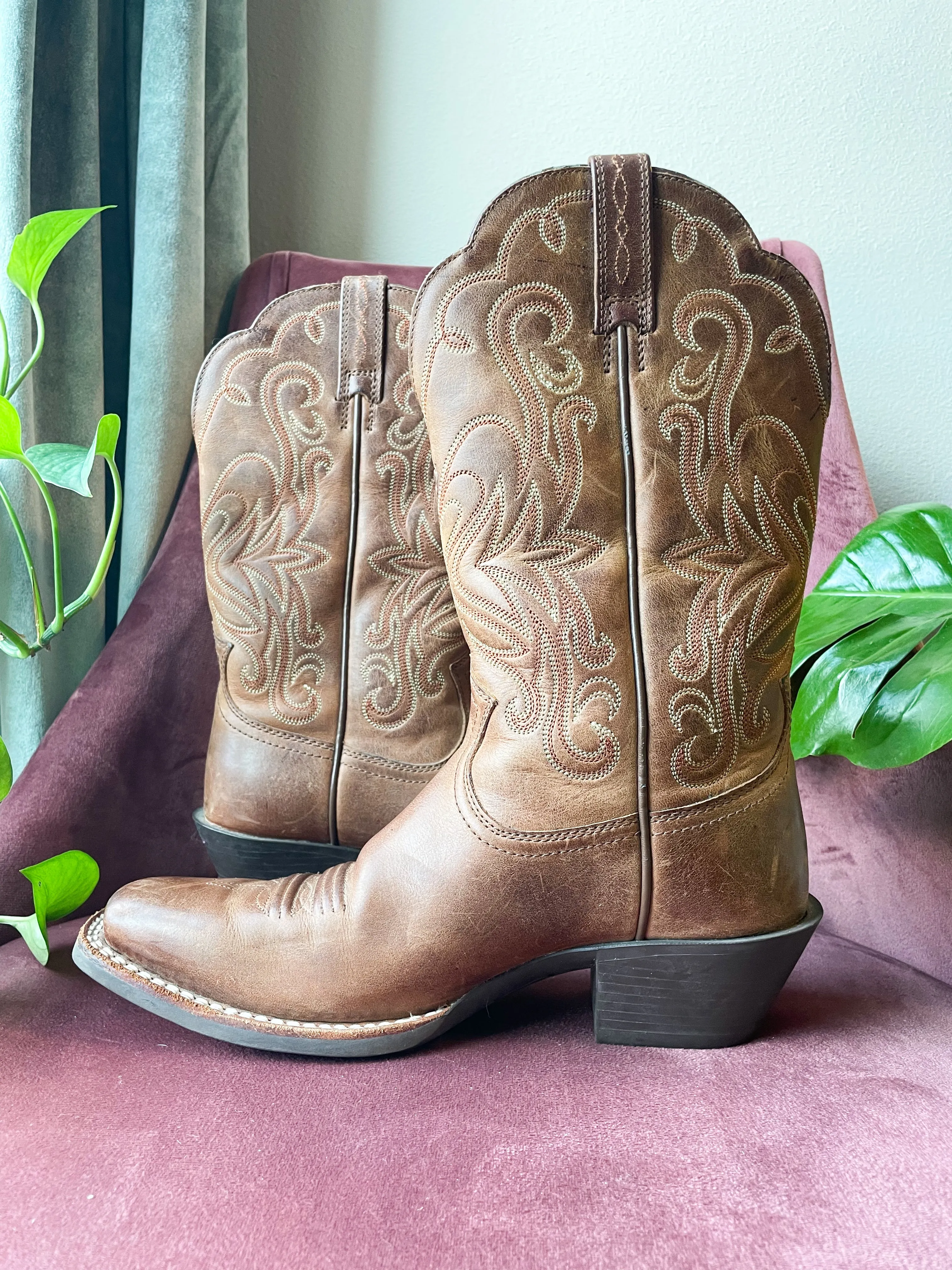 Light Brown Ariat