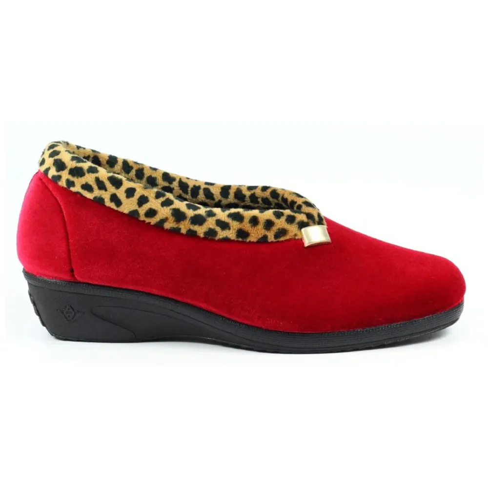 Lunar Paloma Red Slippers
