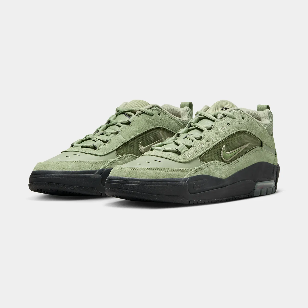 NIKE AIR MAX ISHOD - OIL GREEN