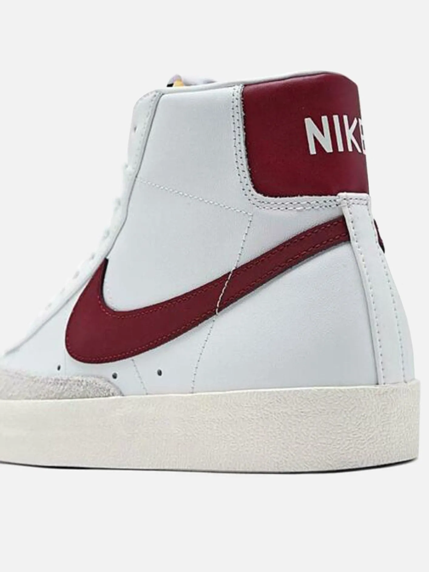Nike Blazer Mid '77 "White Team Red"