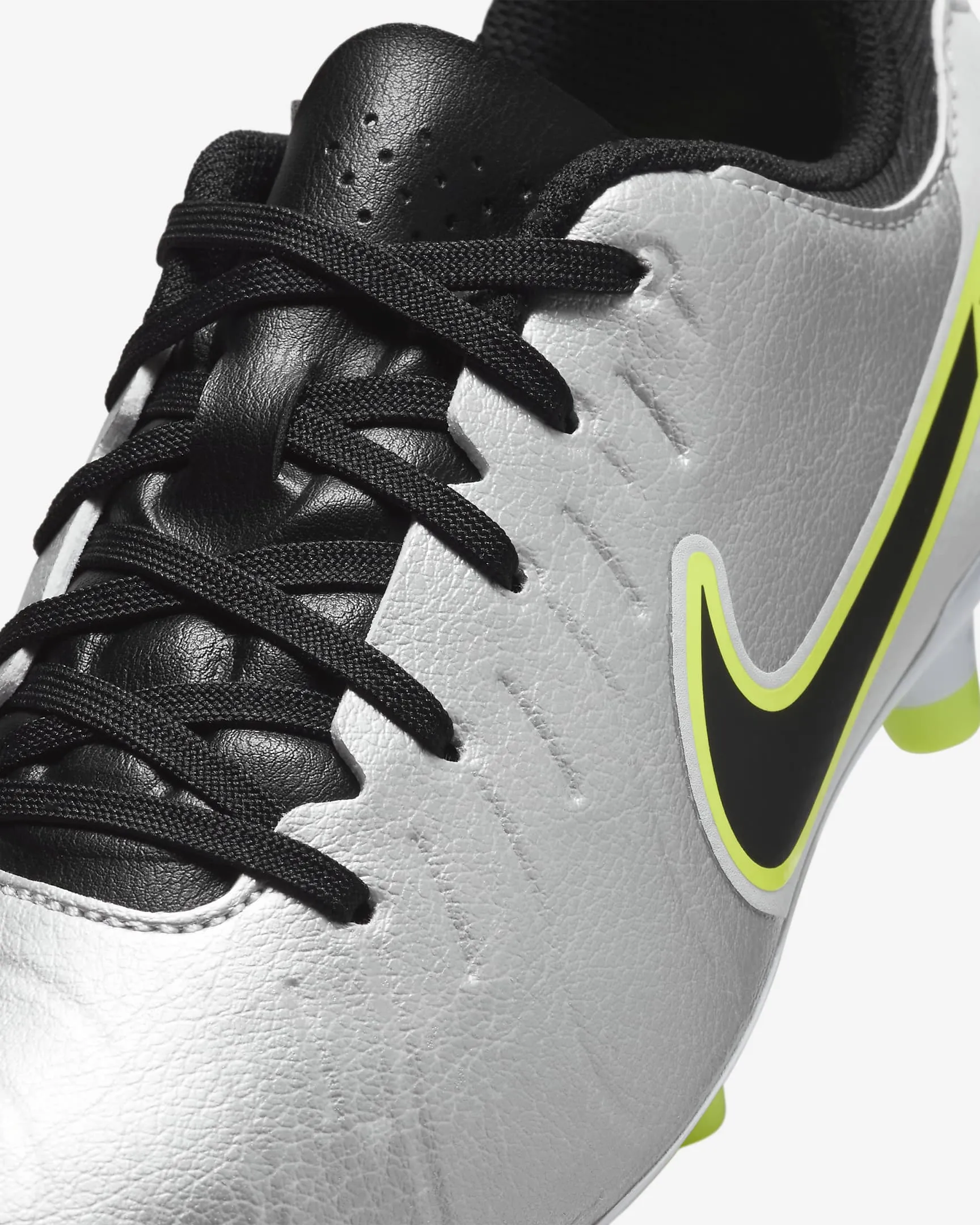 Nike Jr. Tiempo Legend 10 Academy Younger/Older Kids' Multi-Ground Low-Top Football Boot