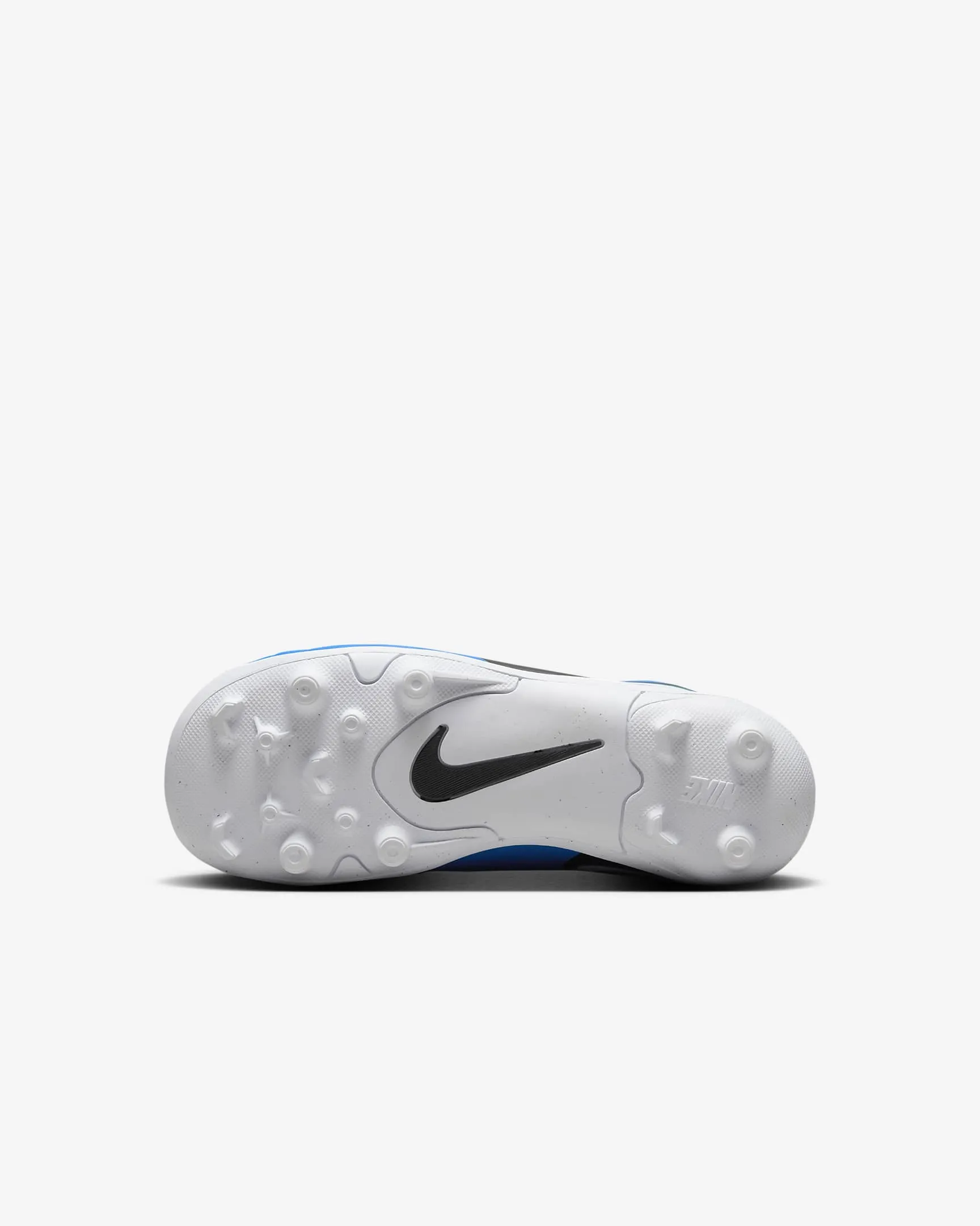 Nike Jr. Tiempo Legend 10 Club Younger Kids' Multi-Ground Low-Top Football Boot