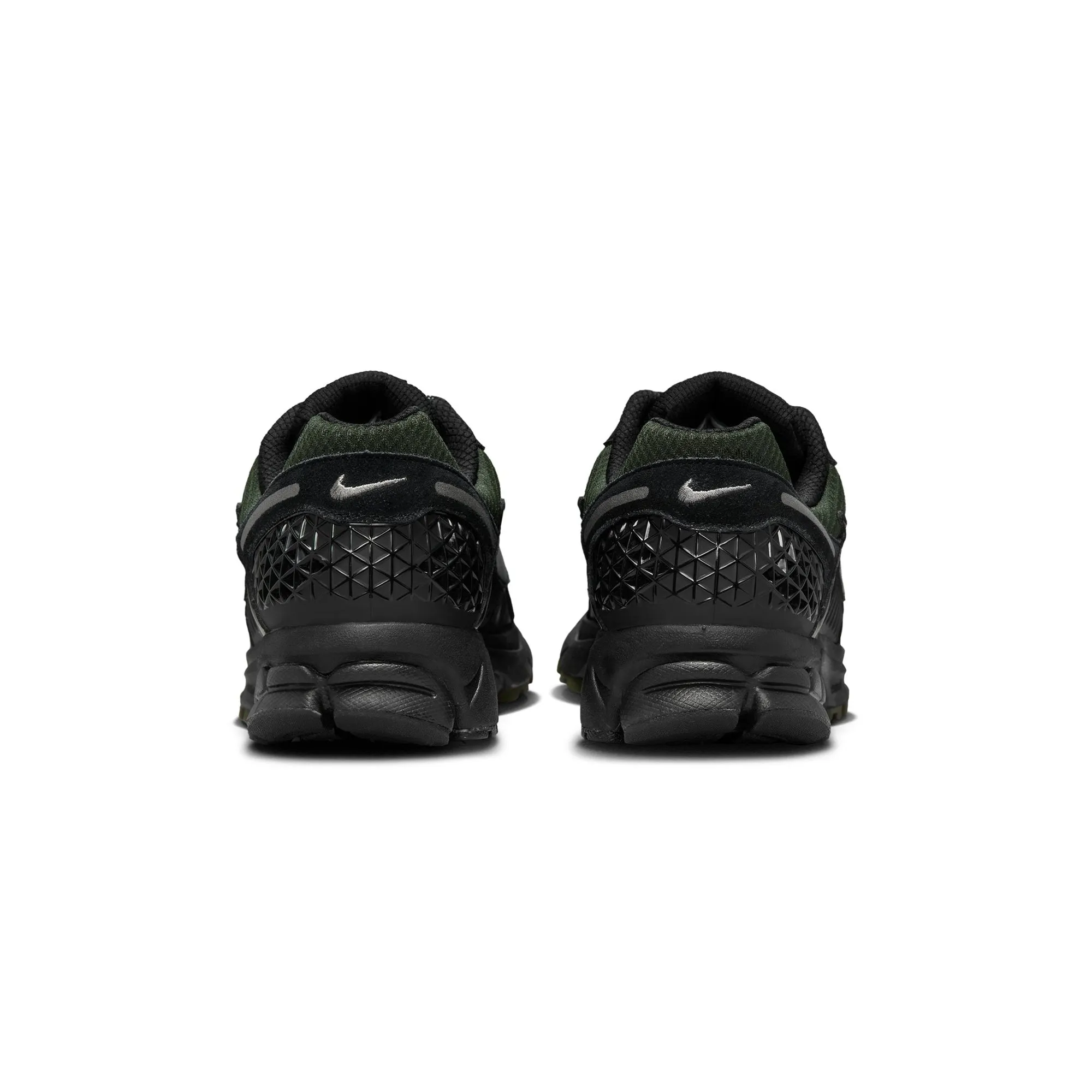 Nike Mens Zoom Vomero 5 Shoes