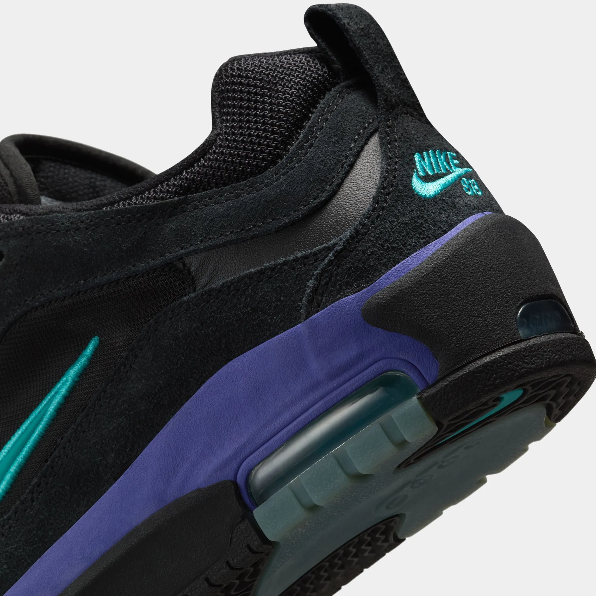 NIKE SB AIR MAX ISHOD - BLACK/DUSTY CACTUS