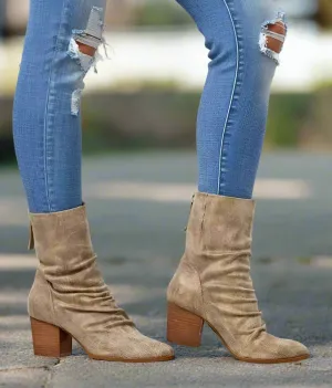 PRESLEY LOW BOOTS IN TAUPE by VERY G