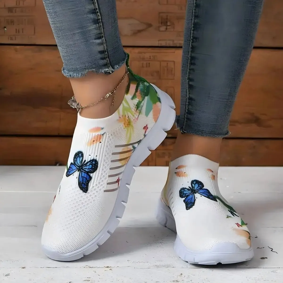 Round Toe Platform Sneakers