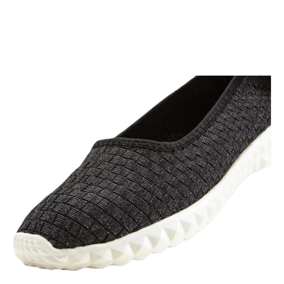 Sanya Black