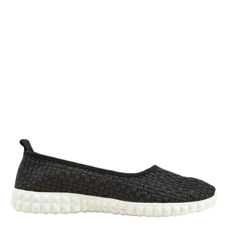 Sanya Black
