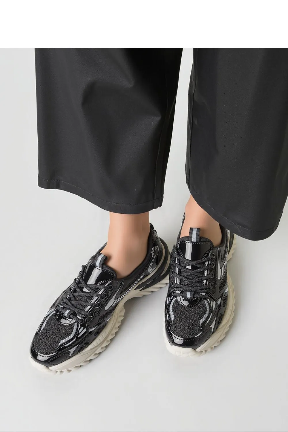 Sport Shoes Inello
