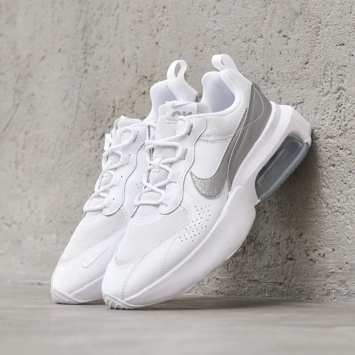 Wmns NIke Air Max Verona - White/Silver