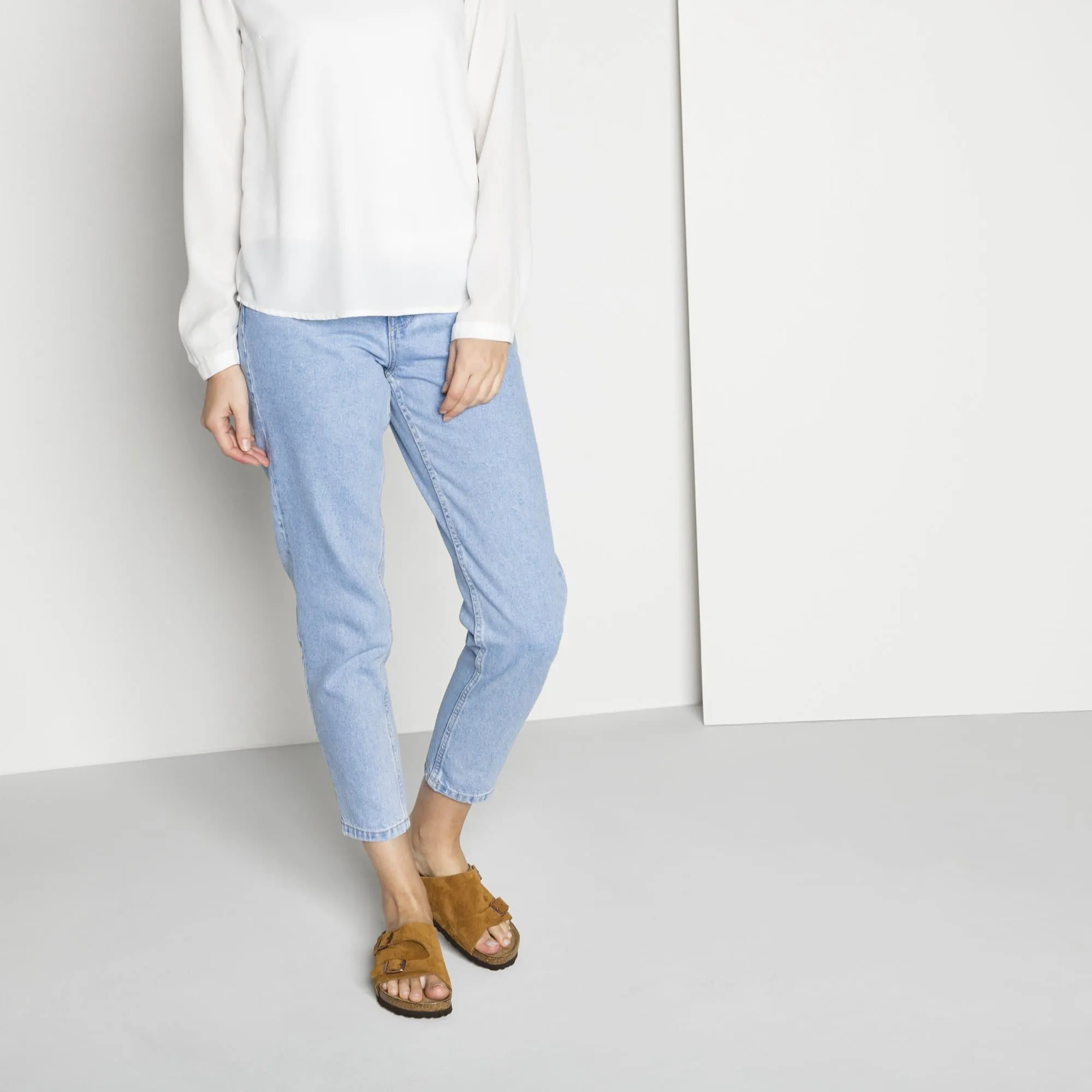 Zurich Soft Footbed Suede Leather